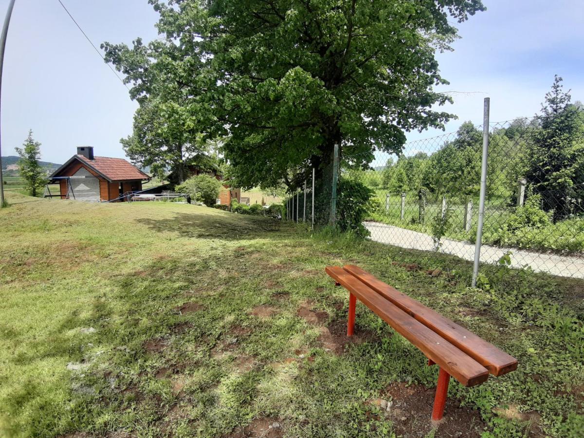 Kuca Za Odmor Anamarija Villa Ogulin Exteriör bild