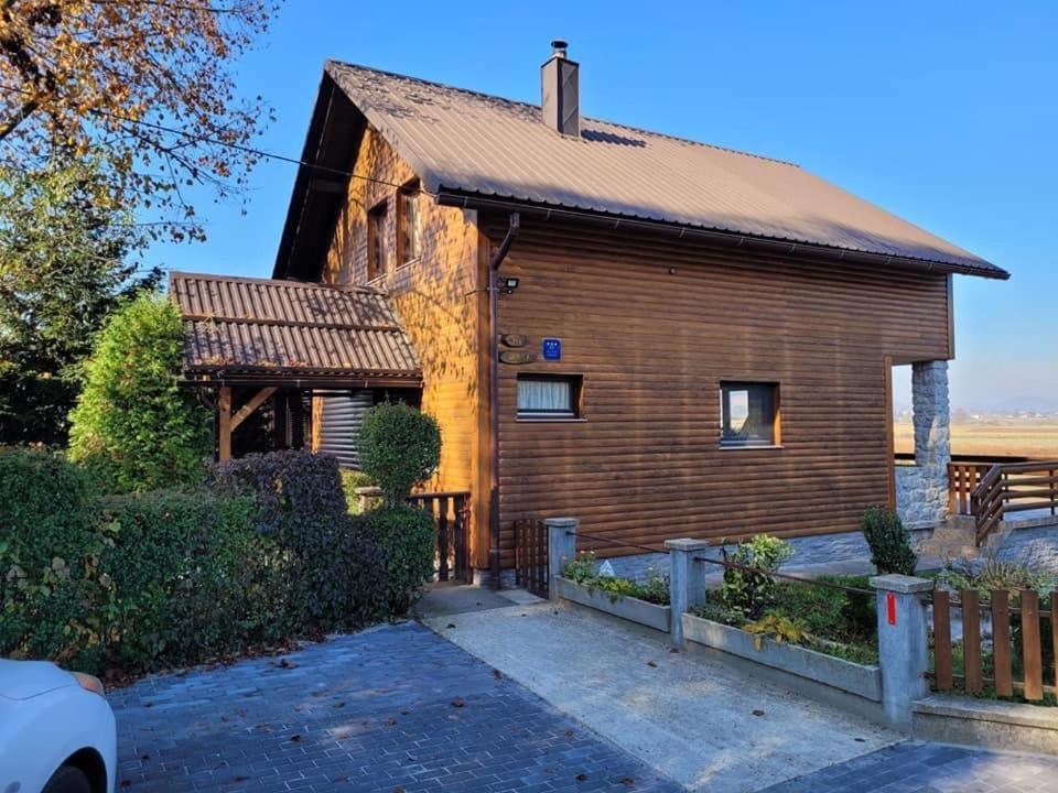 Kuca Za Odmor Anamarija Villa Ogulin Exteriör bild